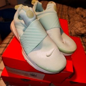 Nike WMNS Presto Extreme SE(GS)